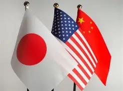 日本比美国危险的多。历史上，日本从明朝时期就开始侵略我国，前前后后持续400多年