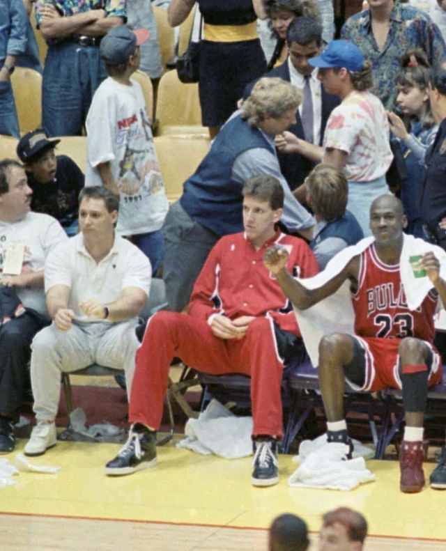 Michael Jordan 傻笑 