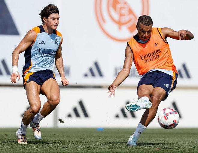 弗兰加西亚：“贝林厄姆？他棒极了，他是个了不起的人。不到一年，西班牙语就....