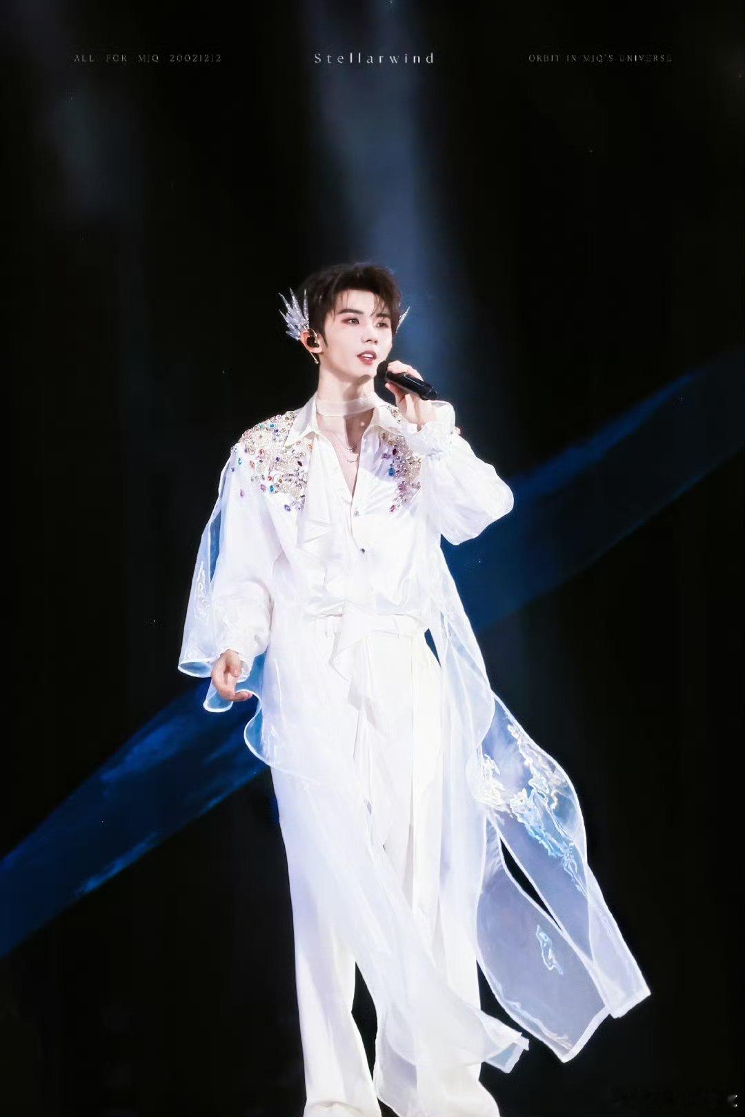 马嘉祺   💜青年演员马嘉祺 "当青春耗尽记忆交织 我们的故事仍在继续"