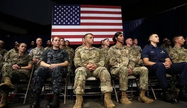 特朗普已经疯了，居然开始对军人下手，军属也不放过！在过去几十年里，美国军队里有一