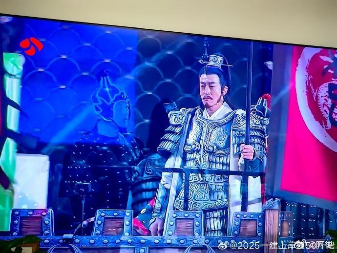 苏超 何润东 曾经被何润东的经典角色深深打动，多年后在宿迁苏超比赛现场看到他复刻