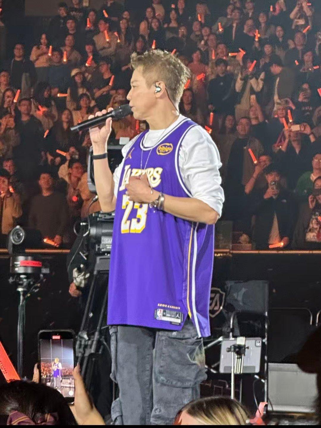 陶喆北美传奇场馆留名 从湖人主场到音乐圣地，Kia Forum迎来华语音乐里程碑