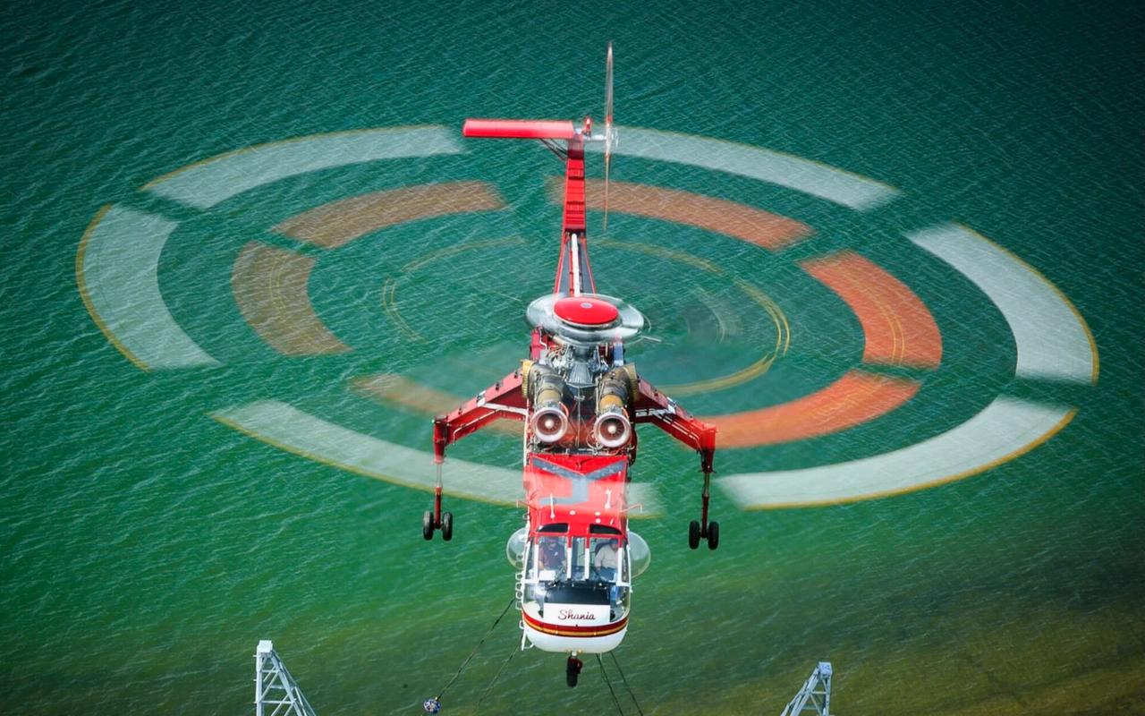 S-64消防直升机坠毁两名飞行员殉职，向着火海逆行的空中守护者。

8月7日上午
