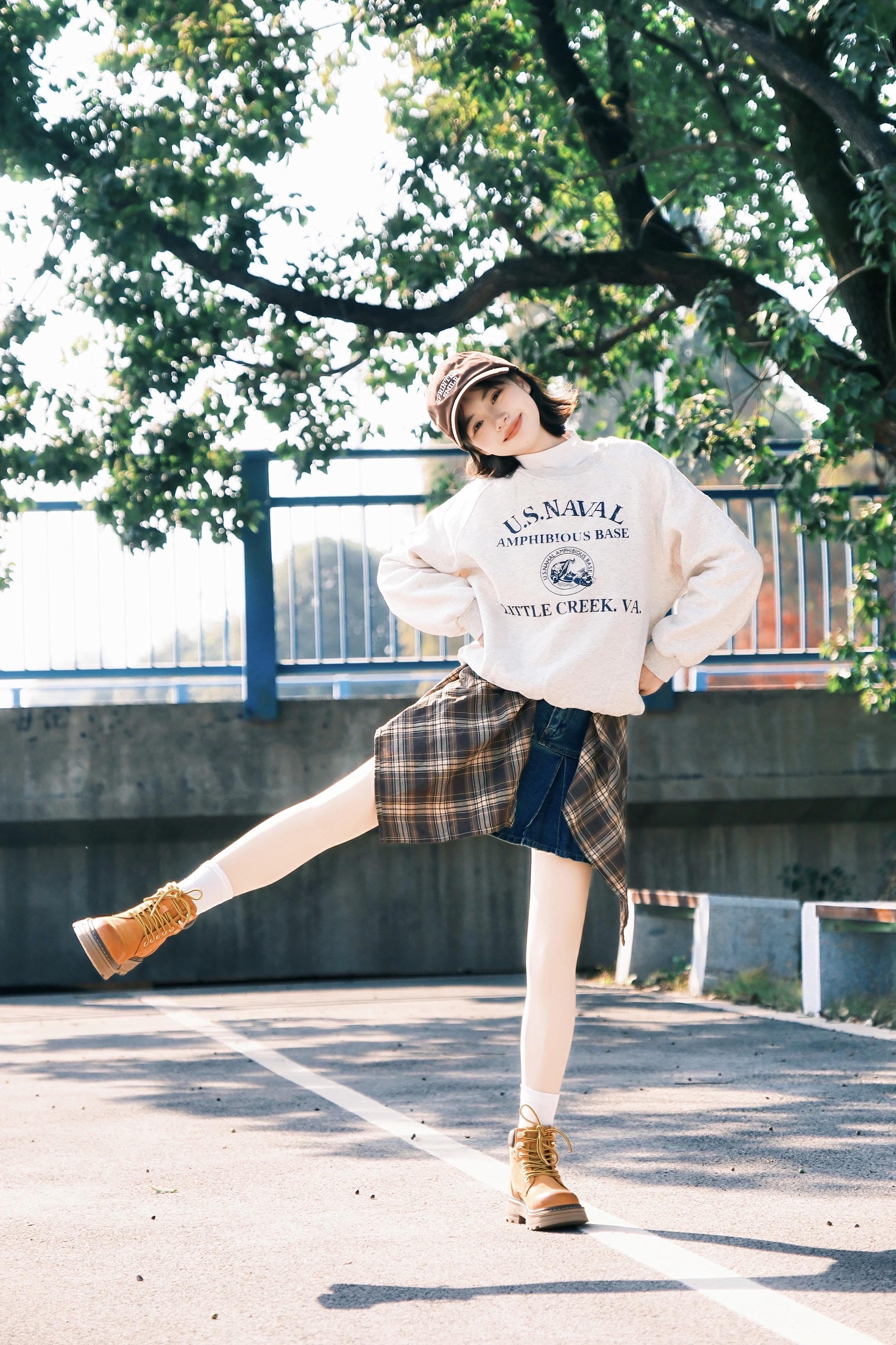 生动比漂亮更重要☀️。富士机内参数 滤镜：NC 白平衡：白色优先 曲线...