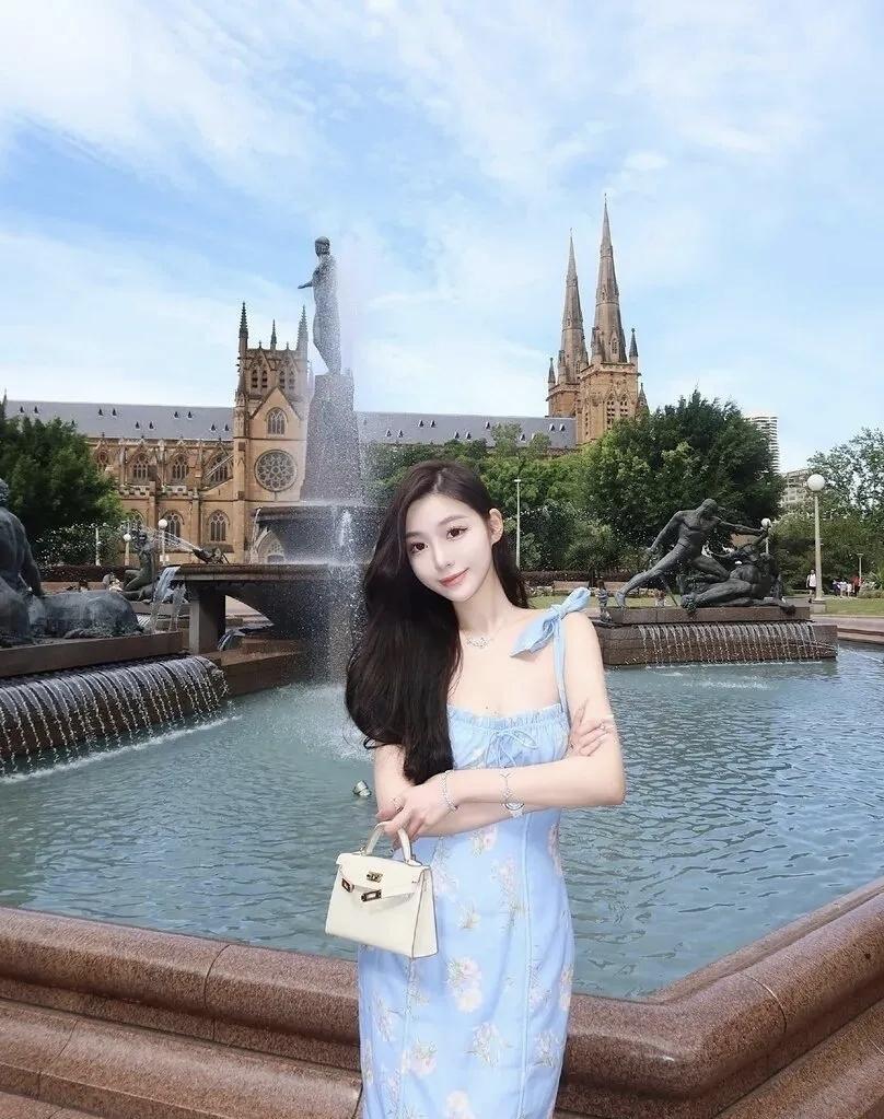 悉尼的风带着温柔，在圣玛丽大教堂前的喷泉边，定格属于南半球的浪漫瞬间💙