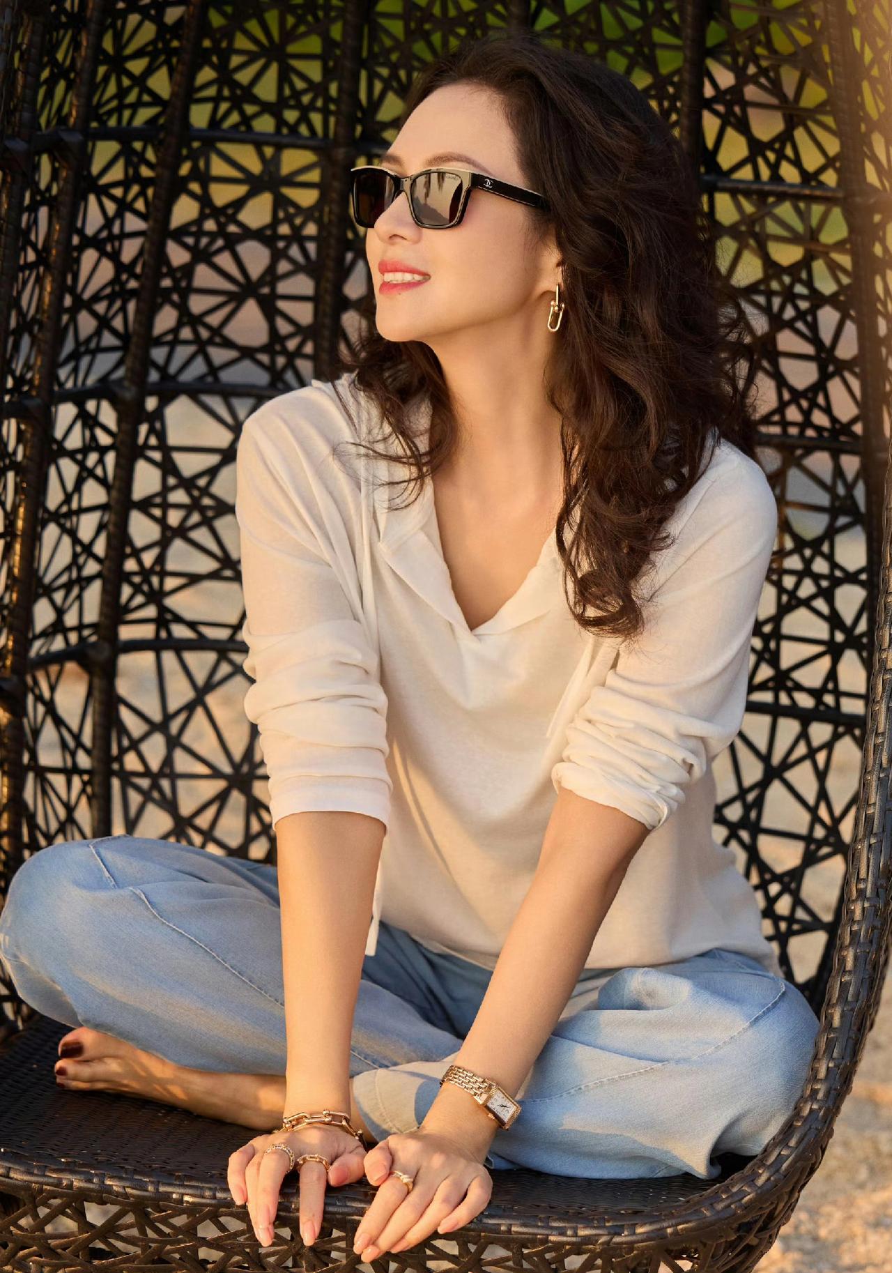 @章子怡～停留三亚，风景自成[比心]