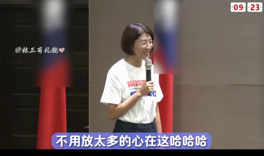 要是国民党内多几个许淑华，那郑丽文就轻松多了。
 
南投县长许淑华今天公开对郑丽