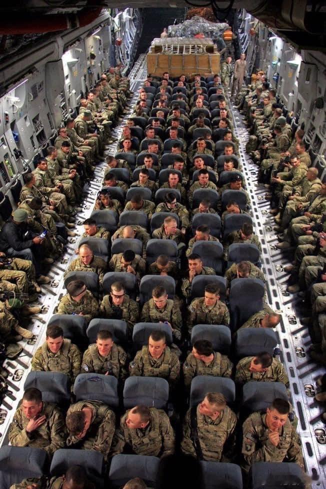 驻扎在阿拉斯加埃尔门多夫-理查森联合基地的第 11 空降师约 1500 名现役陆