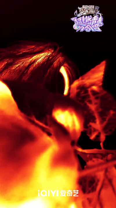 超燃青春的合唱我要验人超燃青春的合唱 每个细节都在散发能量，表情、动作、节奏全都