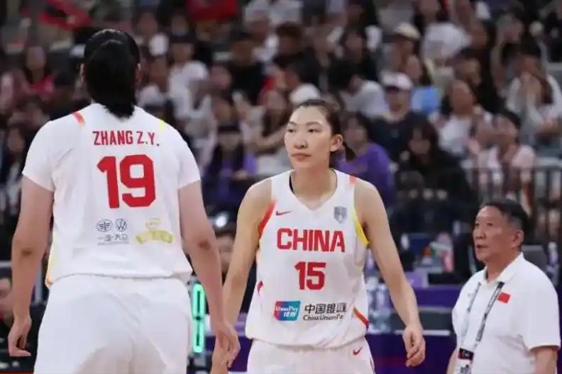 所有人都知道，日本女篮的三大法宝：

1、跑轰，通过快速攻防转换，制造防守漏洞，