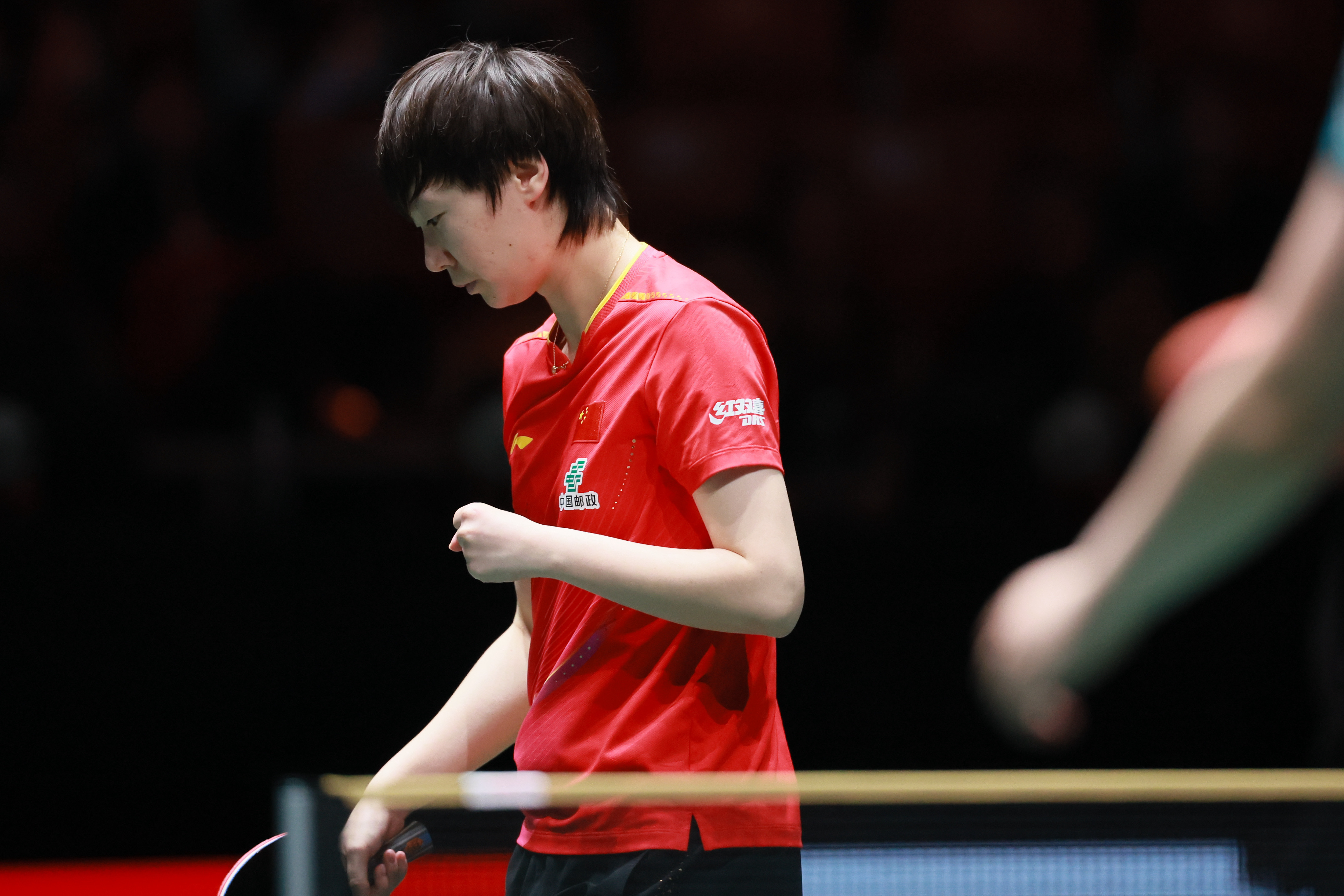 王曼昱给对手打崩溃了王曼昱好棒，3-0战胜对手继续加油！健康完赛！ 