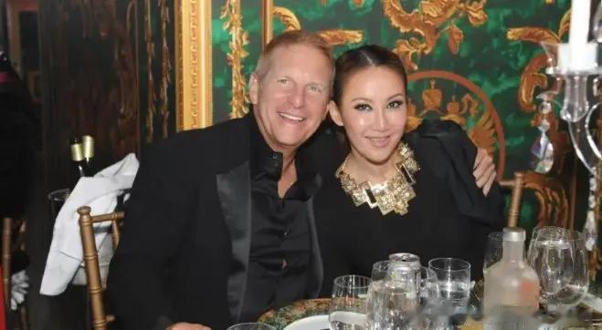  
李玟老公有点刚，
因为各种流言蜚语，他计划向死因法庭申请对李玟死因的调查，以