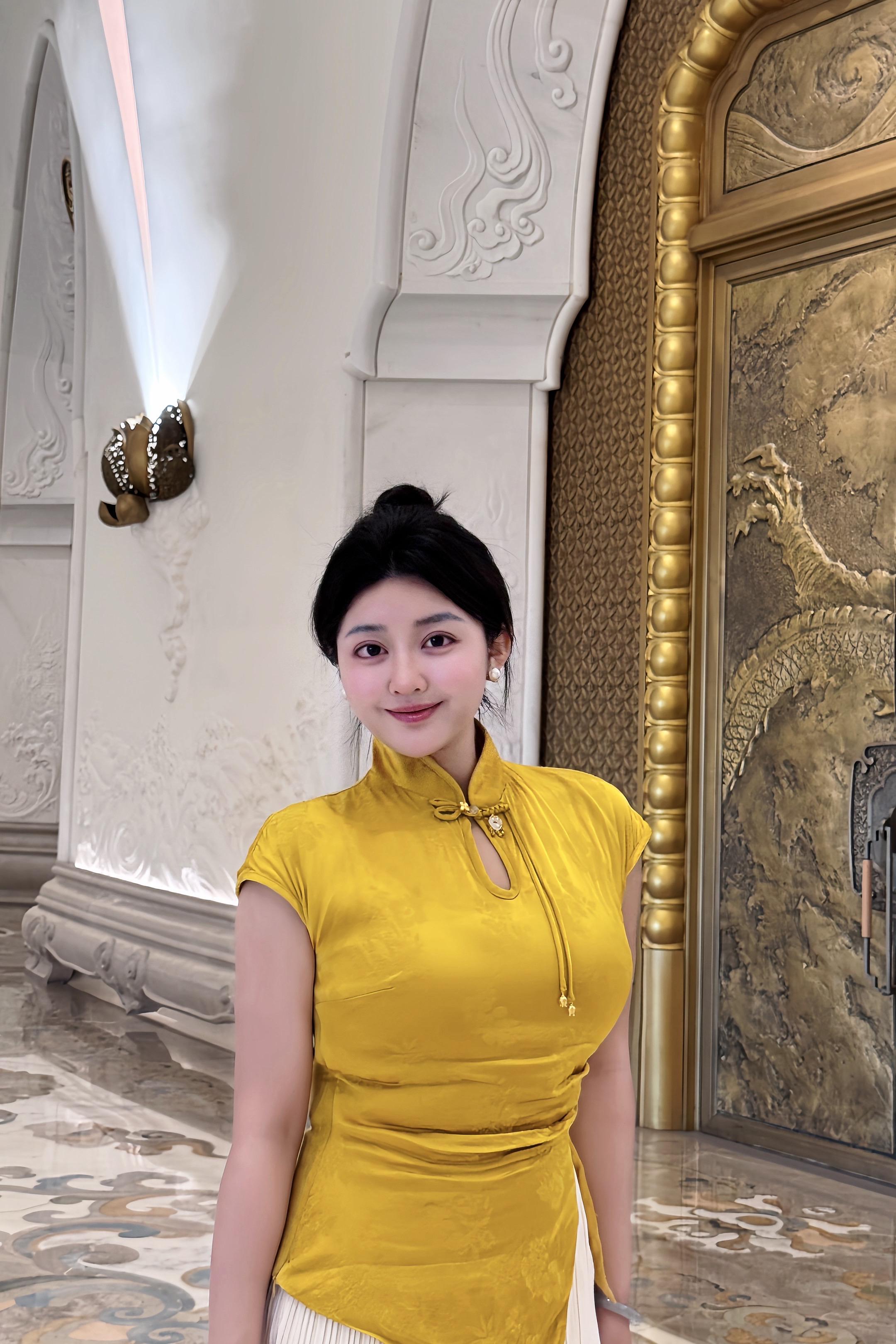 撰写在滕王阁里怅然轻落笔 就当我为遇见你应下了轻语