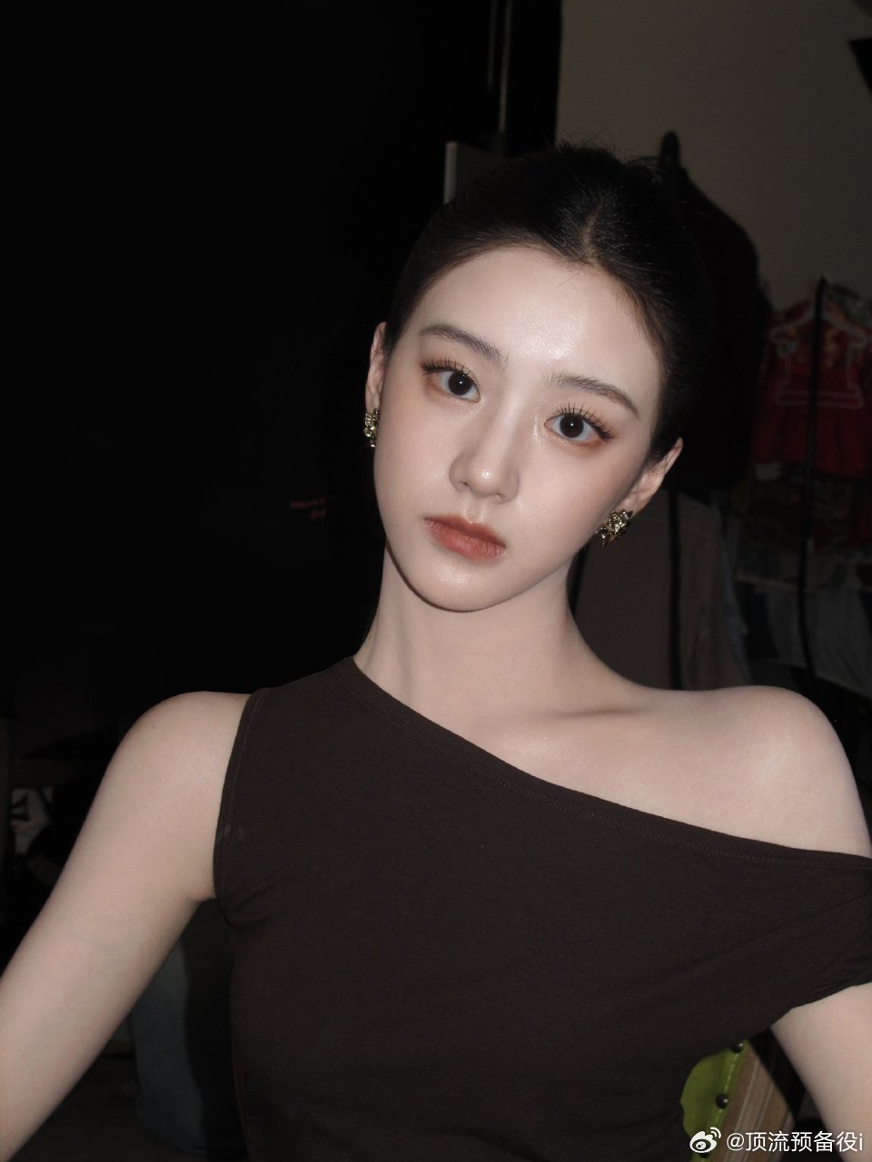 包上恩真的难得的00花皮相美骨相美 兼具 着 好会营业 ​​​
