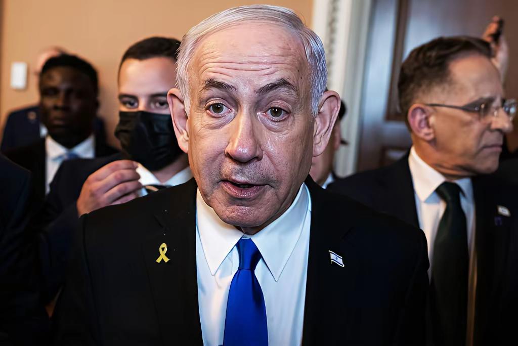 ​狡猾的内塔尼亚胡企图正在逃避法律制裁，他向总统申请对他的赦免。在国内他将面临各