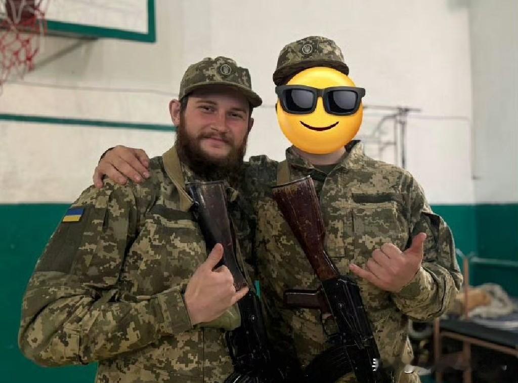 墨西哥卡特尔战争的有启发性的内容。

照片中的人物来自乌克兰国际军团，现在隶属于