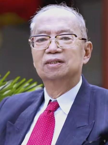 清华教授赵家和：身家千万舍命省药，离世捐1500万，一生清贫只为大爱
 
清华大