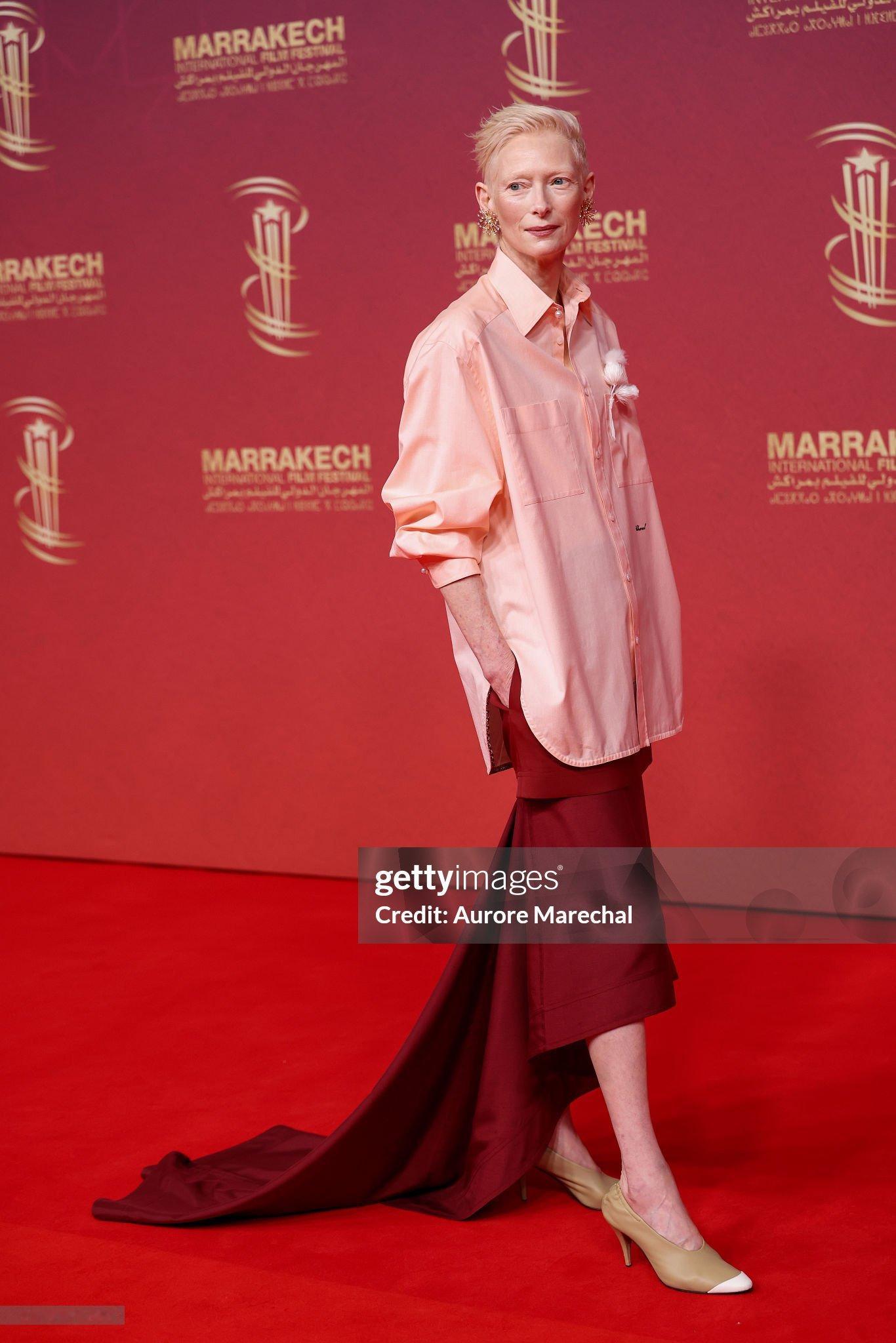 Tilda Swinton｜CHANEL真神登场 ，这套 CHANEL by M