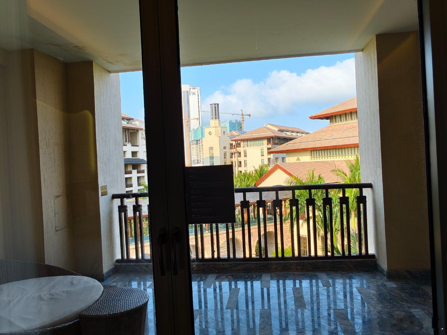 别克选得酒店好漂亮啊！明天去看别克至境E7，有没在看这台车的？