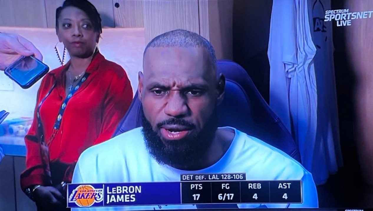 詹姆斯谈活塞的风格：“对手利用失误和快攻得了很多分，今晚他们打出了多次'抄截反击