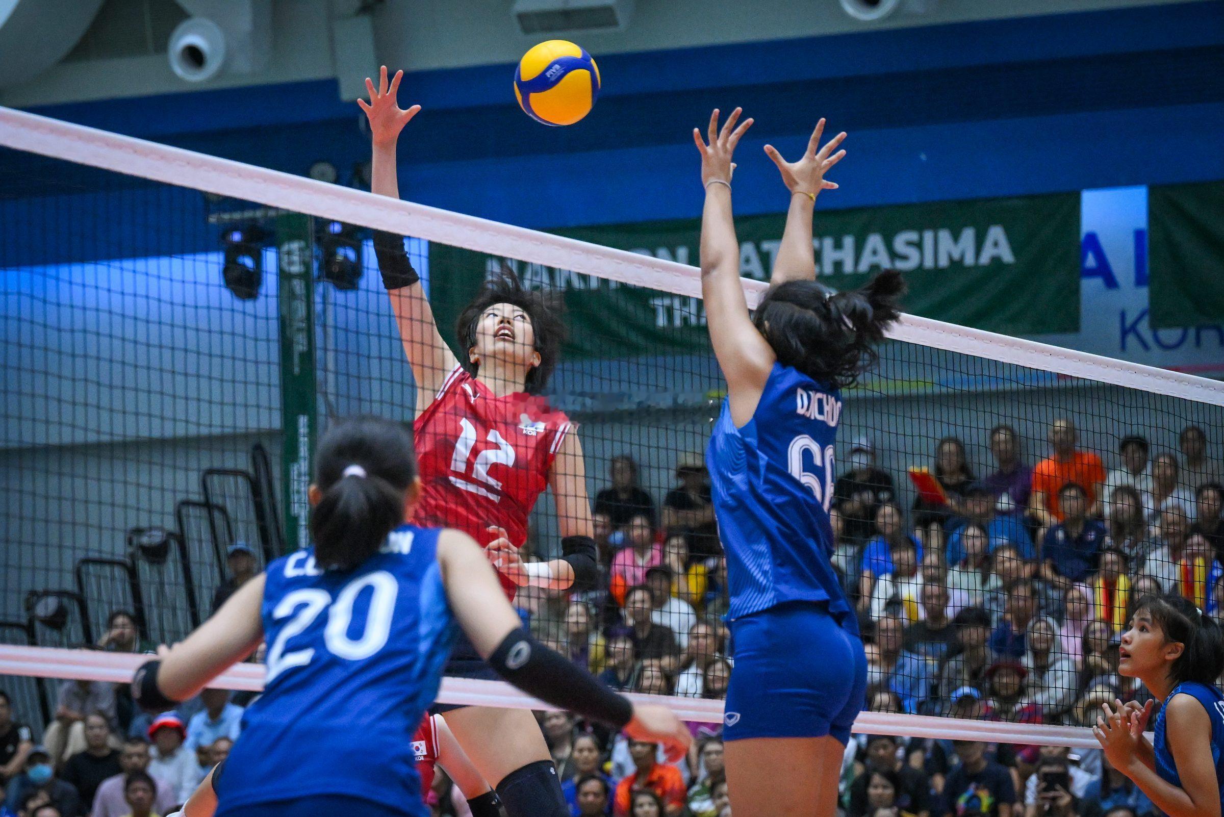 【韩国U18女排逆转泰国晋级亚锦赛决赛】2026年U18亚洲女排锦标赛半决赛，韩