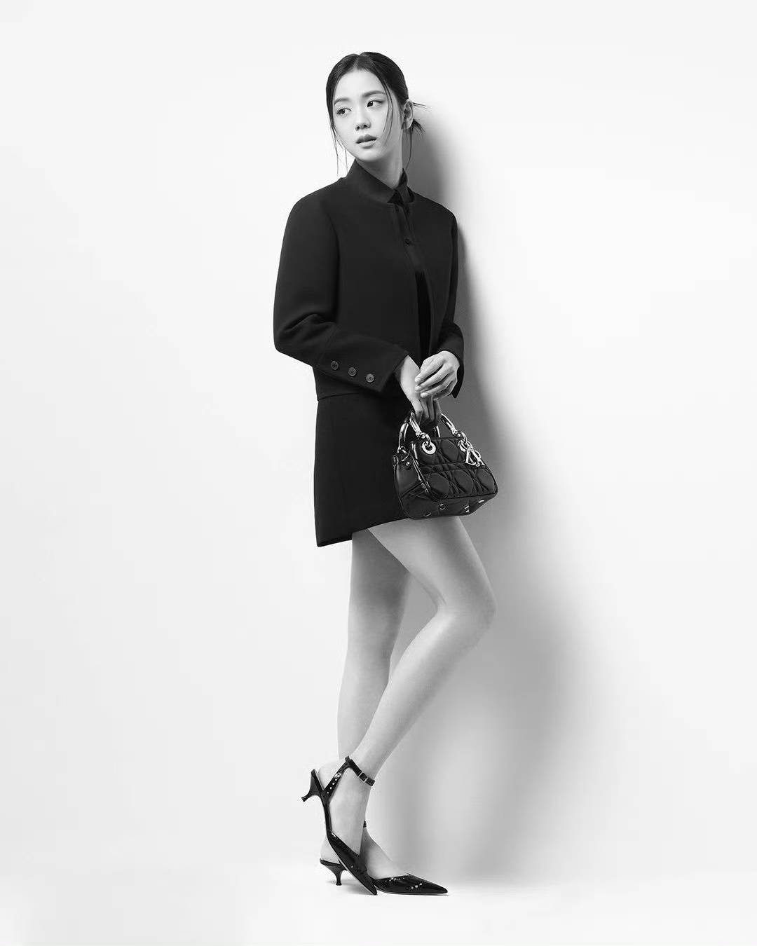 Jisoo for Dior Lady 95.22 campaign金智秀