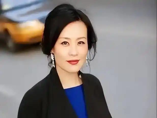 60岁的邬君梅，终于还是接受了现实

她，曾因出演《末代皇帝》中溥仪的皇妃文绣，