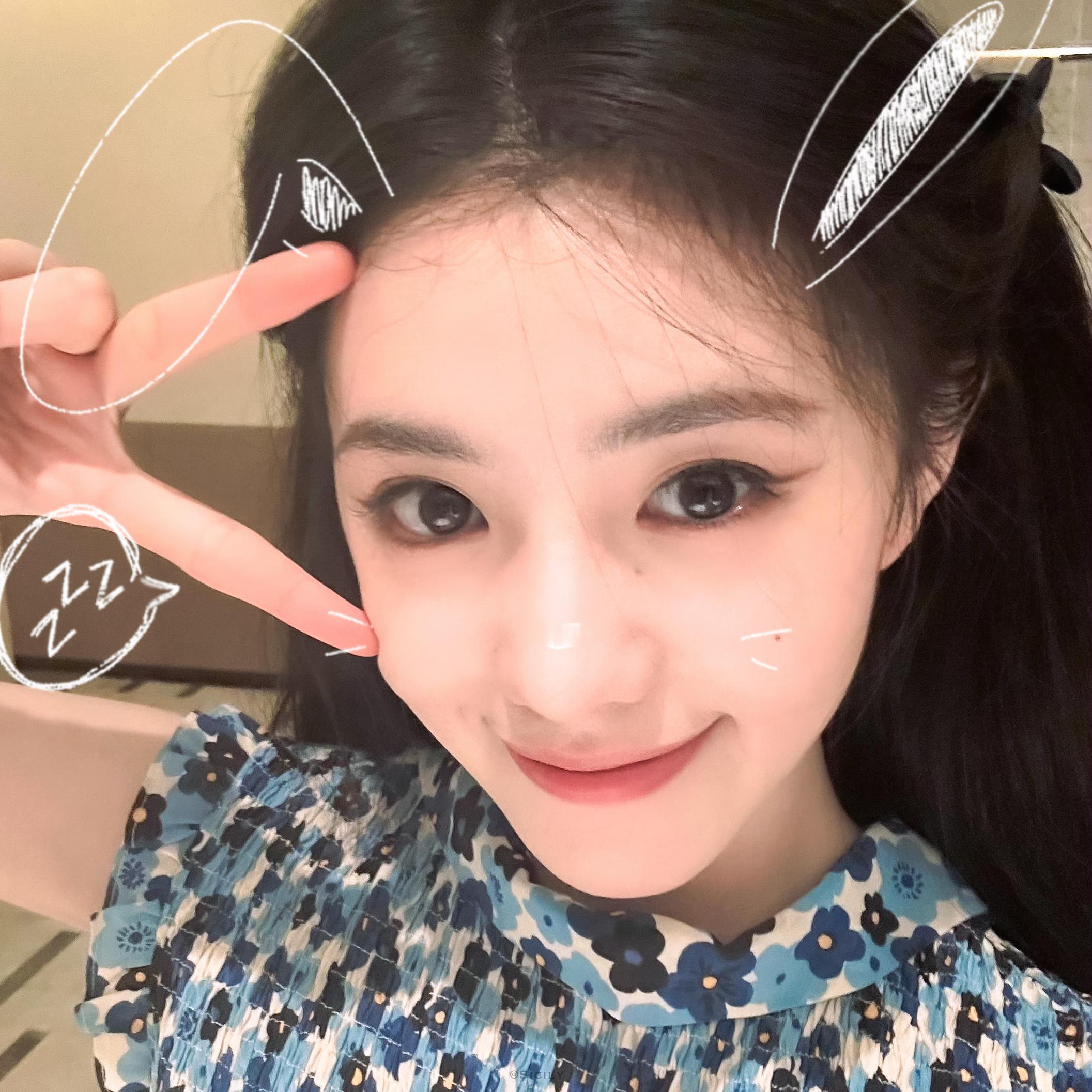 *一只萌兔🐰*刘浩存