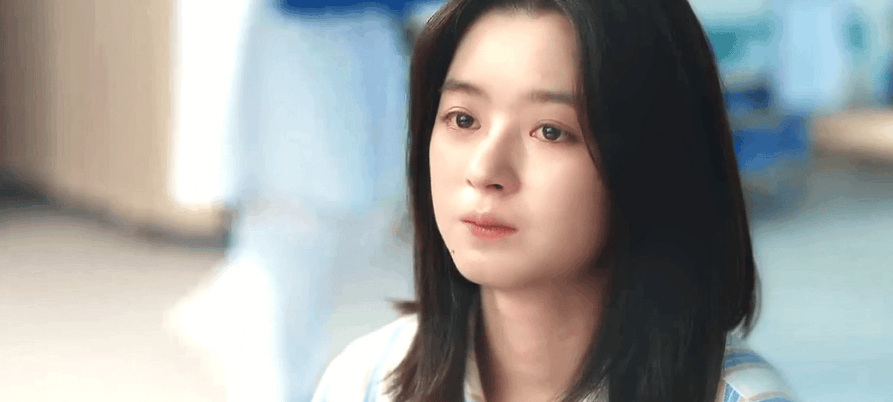 小楚乔长大了，越来越像赵丽颖了，圆圆的脸怪好看。#感觉超过赵丽颖# #赵丽颖，好