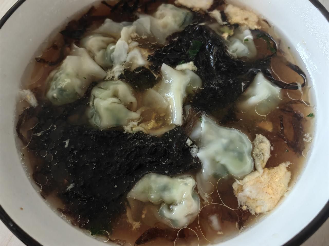 早餐。醒酒馄饨。