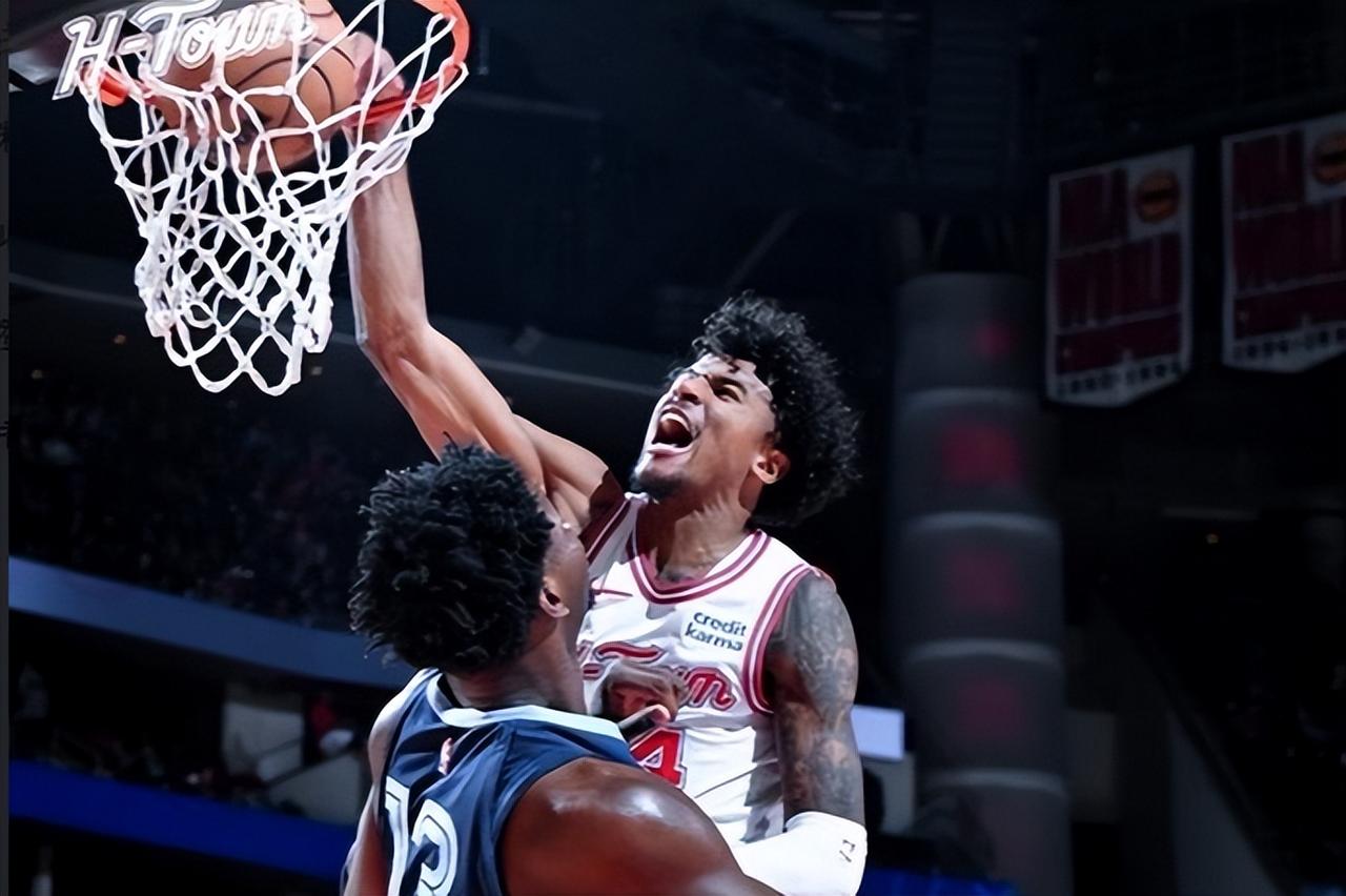 火箭111-91胜灰熊，新星34分强势爆发背后，两人“建奇功”
火箭大胜灰熊，终