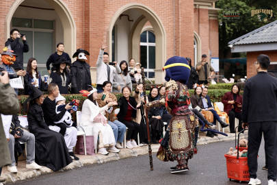 南京男篮社媒更新校园行图集：解锁之旅进校园