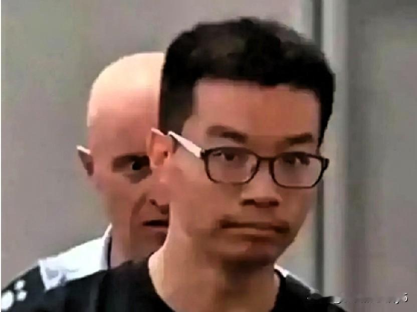 徐泽伟事件无疑是美国打压中国科技事业的又一铁证。
在科技竞争的舞台上，美国已无计
