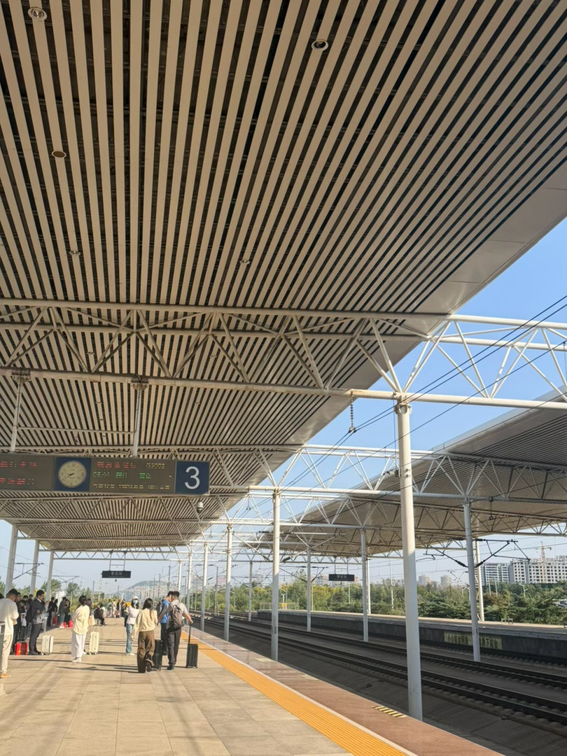 天气超好🚄 ​​​