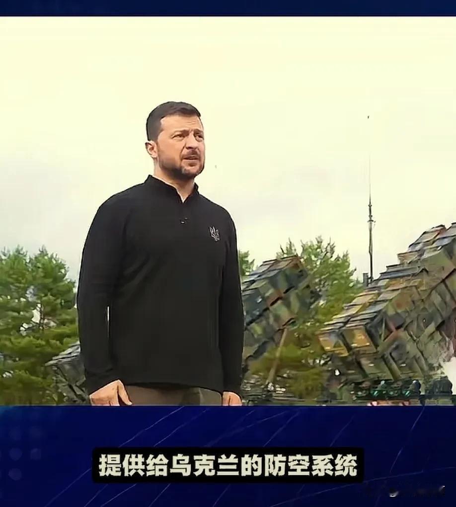 乌克兰侧底把美国得罪了，泽连斯基如何想特朗普交差？

美国支援乌克兰不少经济和武