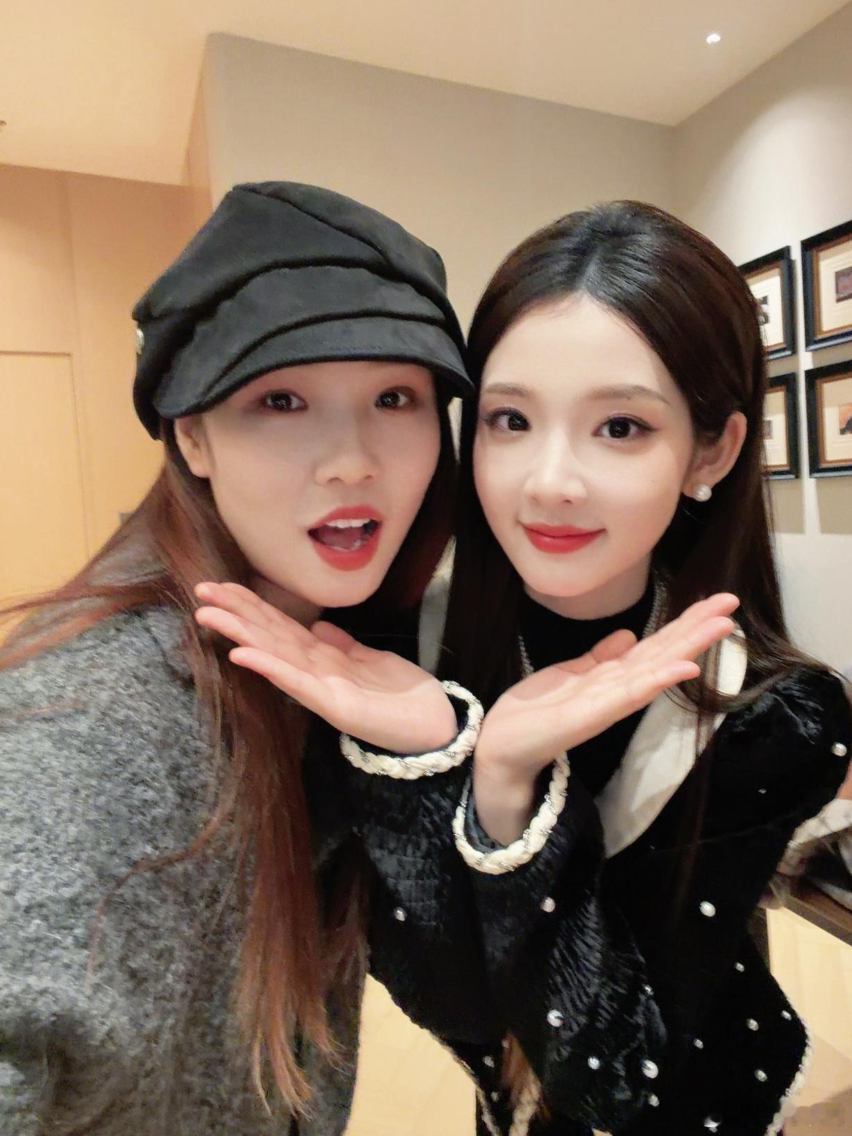 张淼怡缪彤 是女鹅是妹妹是姐姐是三水宝宝💦多多见面吧张淼怡电视剧哑舍