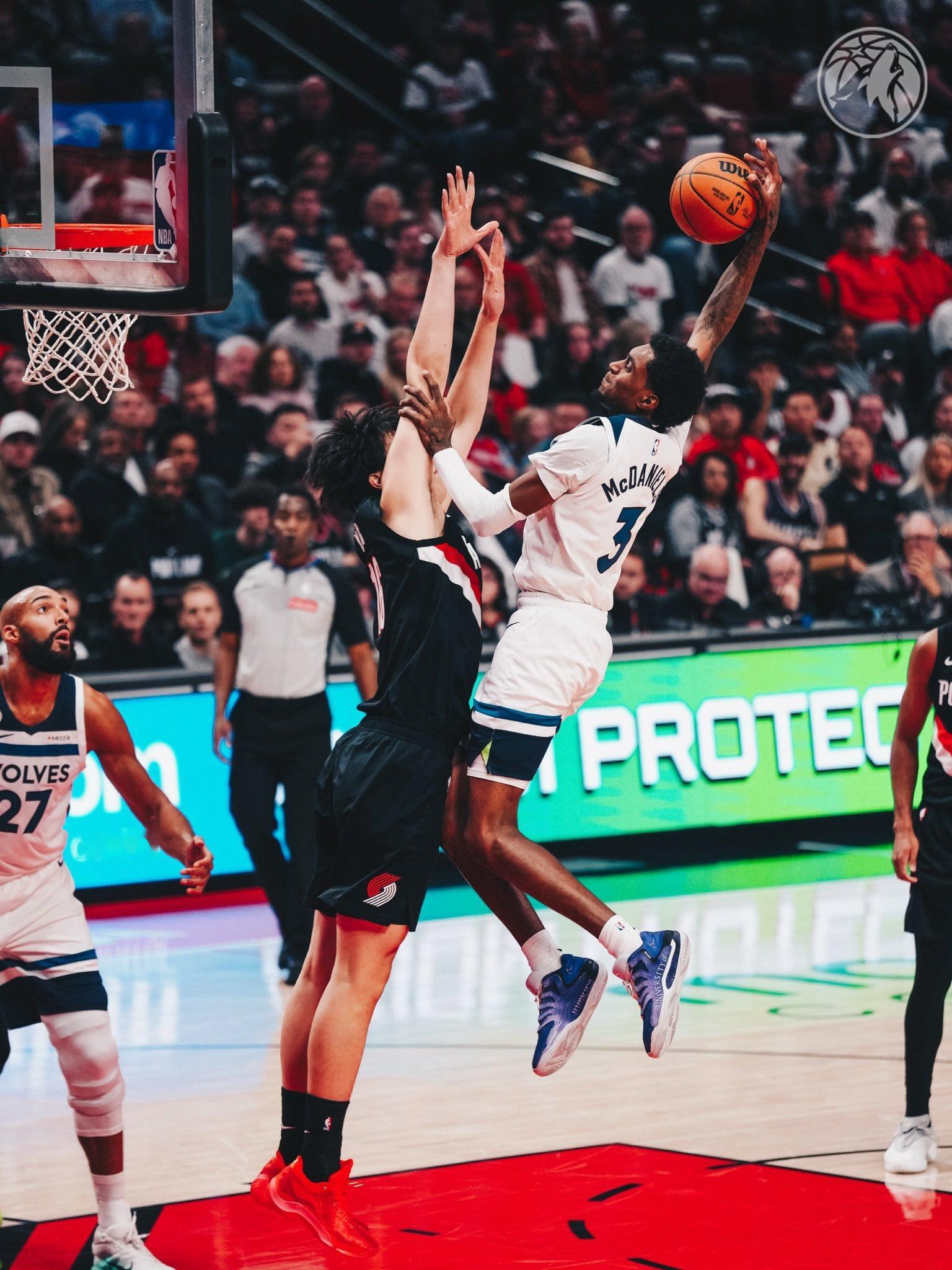 欢迎来到NBA！杨瀚森完成NBA常规赛生涯首秀，今日出场5分多钟，2罚2中贡献2