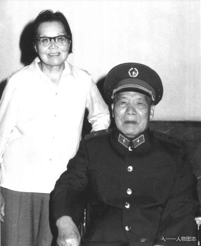 1985年8月于京西宾馆。这是李达夫妇最后的一张合影