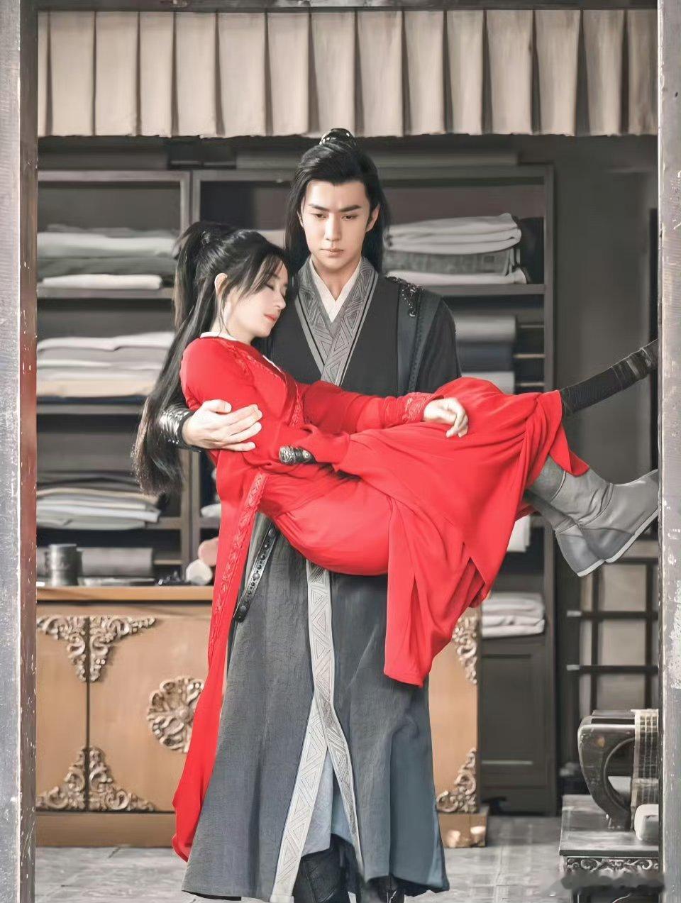 赵丽颖王一博《有翡》开播四五周年啦，是遇五周年快乐，期待两位有越来越多新作品见面