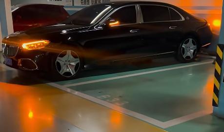 兄弟们大家早上好，连胜耀眼的战绩呈现在大家眼前，依旧光彩夺目！回顾近期的操作布局