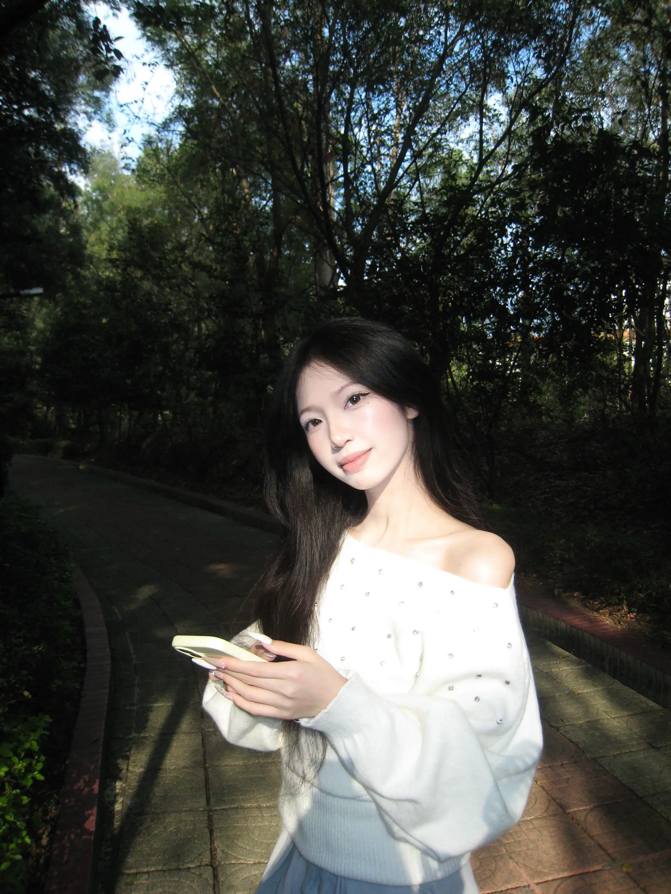 爱着你 像心跳 难触摸