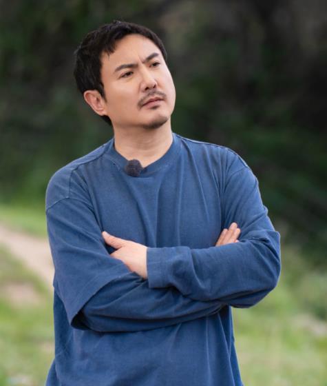 沈腾这下不怕票房被黄渤超过了 喜剧大神沈腾主演的《飞驰人生3》票房突破20亿，其