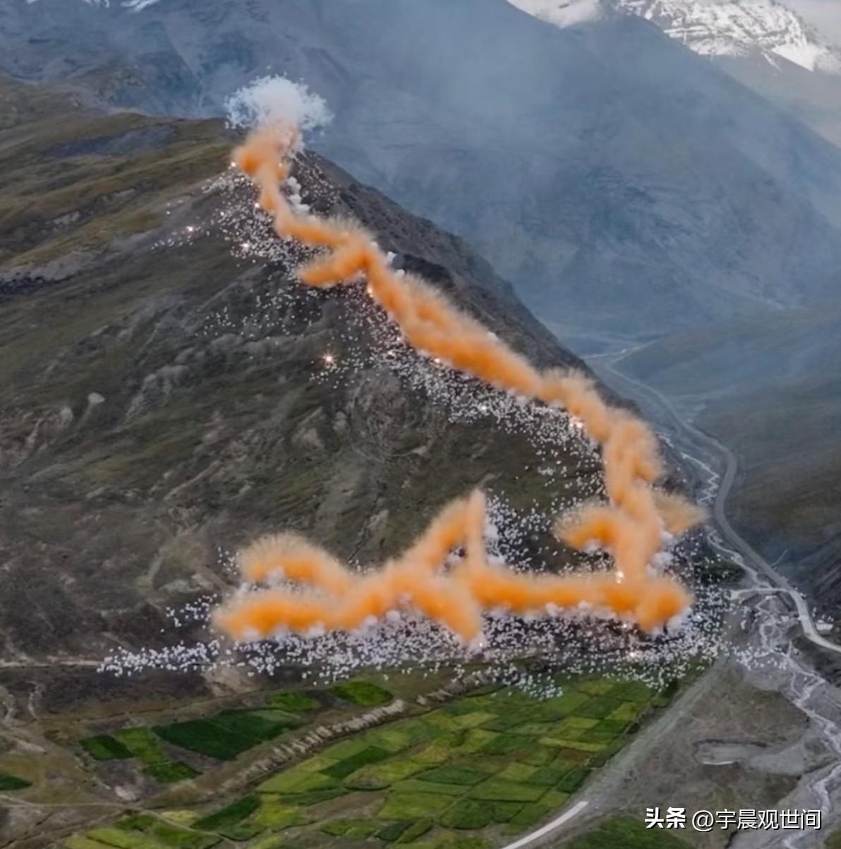 在青藏高原地区，蔡国强的所作所为当然对当地的生态植被造成了很大的破坏，那里本来就