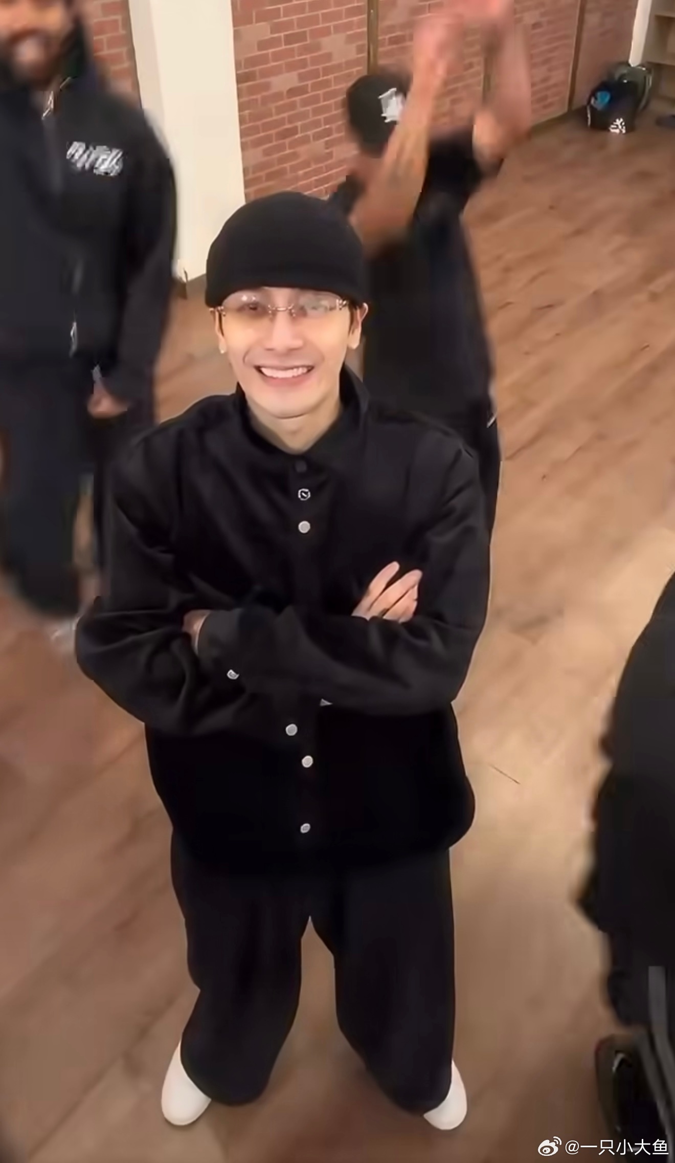 谁懂这个大眼萌娃可爱鬼有多可爱王嘉尔