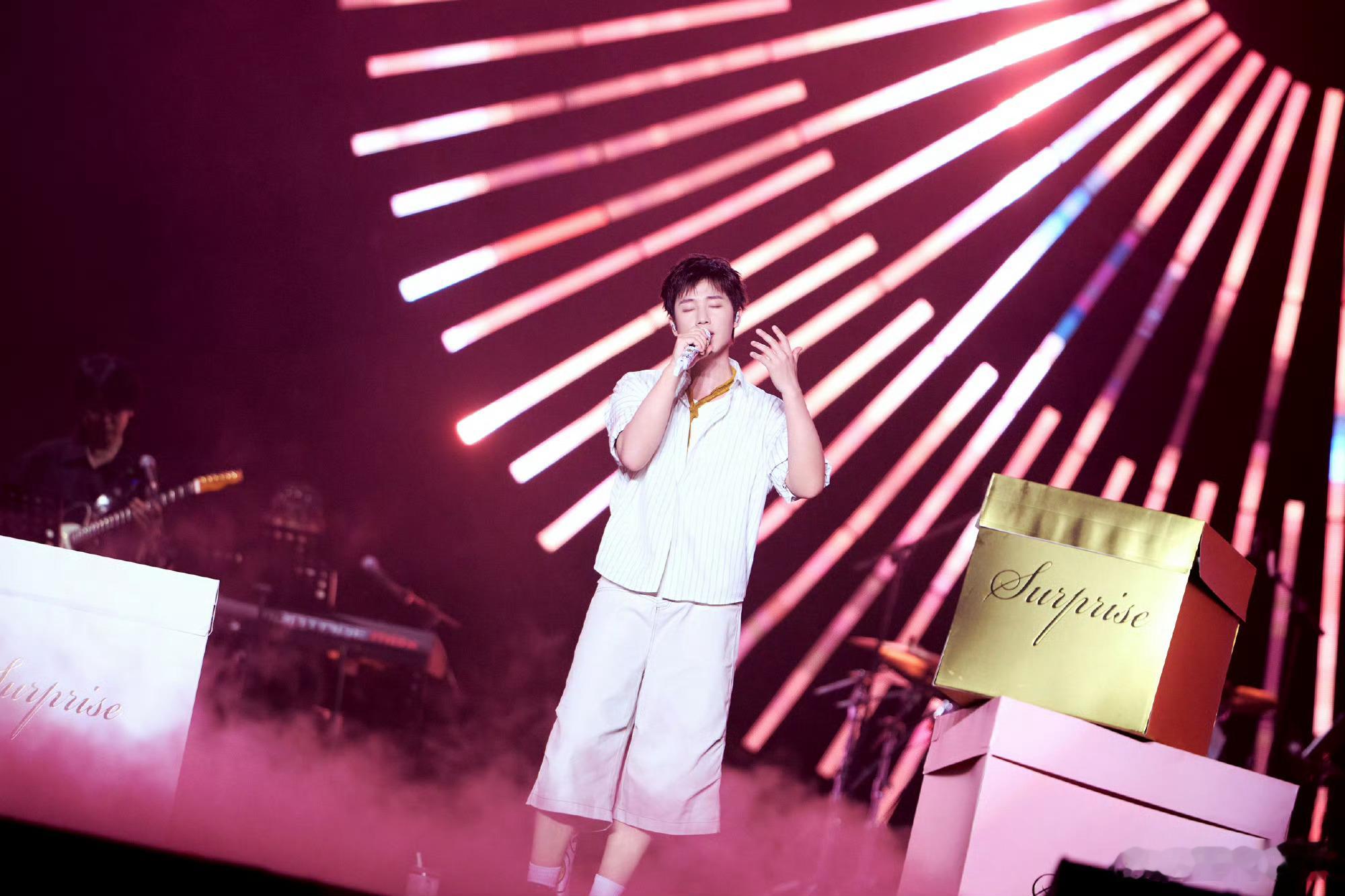 蒋敦豪你来啦全国巡回演唱会蒋敦豪巡演官宣出道十周年重磅献礼，蒋敦豪个人巡演正式开