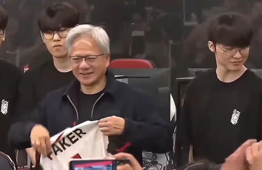 刚刷到Faker送黄仁勋签名队服，原来Faker的接班人不是Bin大哥，而是黄仁