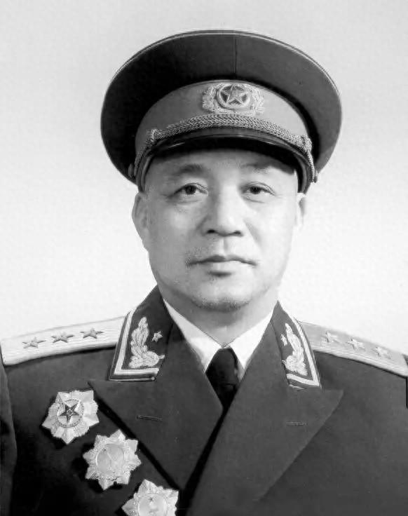 建国初期王建安以开国功臣自居，毛主席因此发火，他险些丢掉上将军衔，背后原因令人深