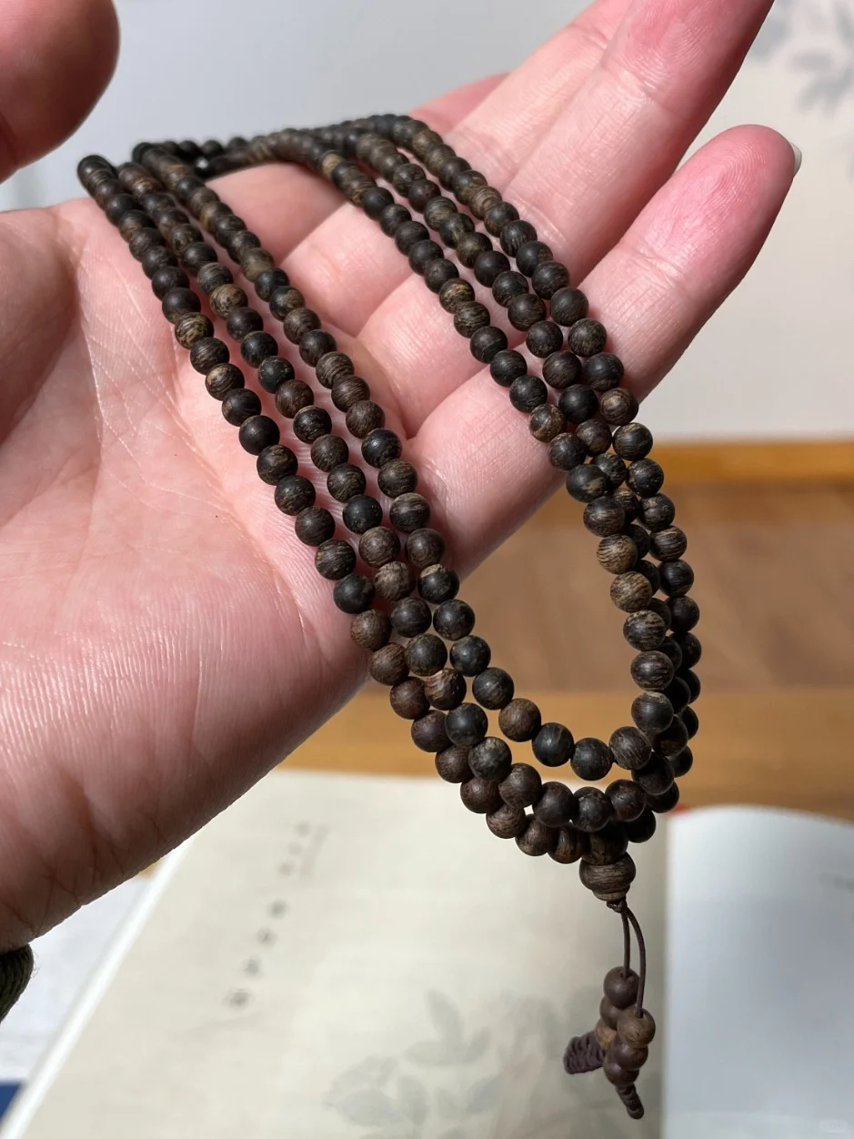 又美又高级，文玩女孩的迷你小珠子📿沉香