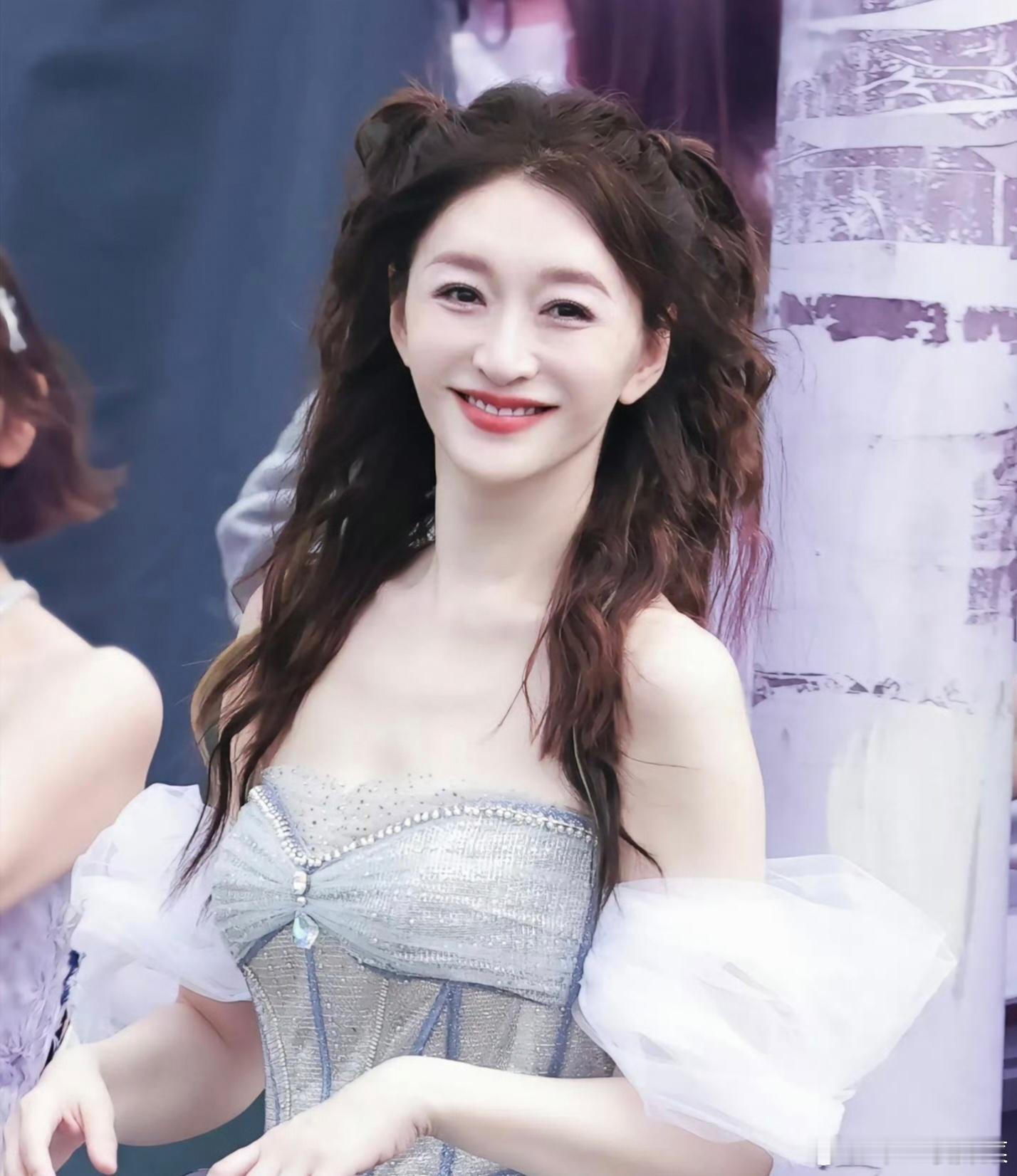 你是真的火了李小冉有没有一种方法可以像李小冉那样不护肤皮肤却很好，不减肥却很瘦，